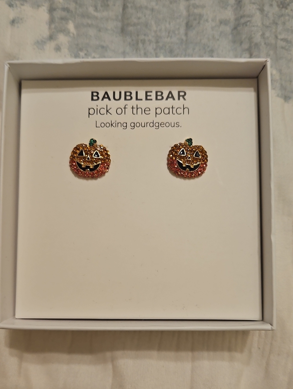 NWT BaubleBar Pick of the Patch Pumpkin Stud Earrings Halloween Crystal